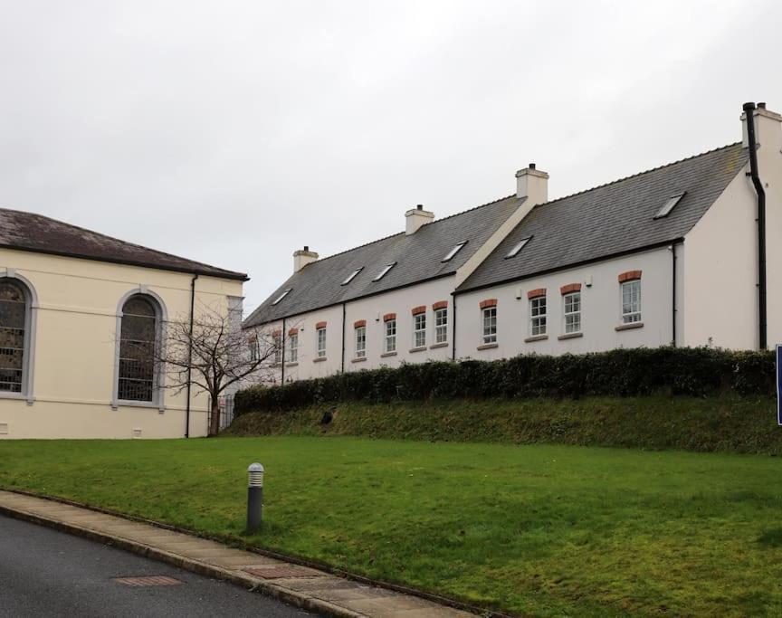 Royal Hillsborough Village Luxury Townhouse Buitenkant foto