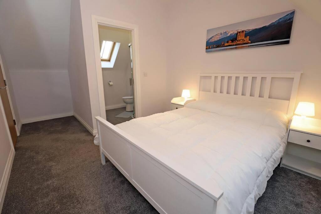 Royal Hillsborough Village Luxury Townhouse Buitenkant foto
